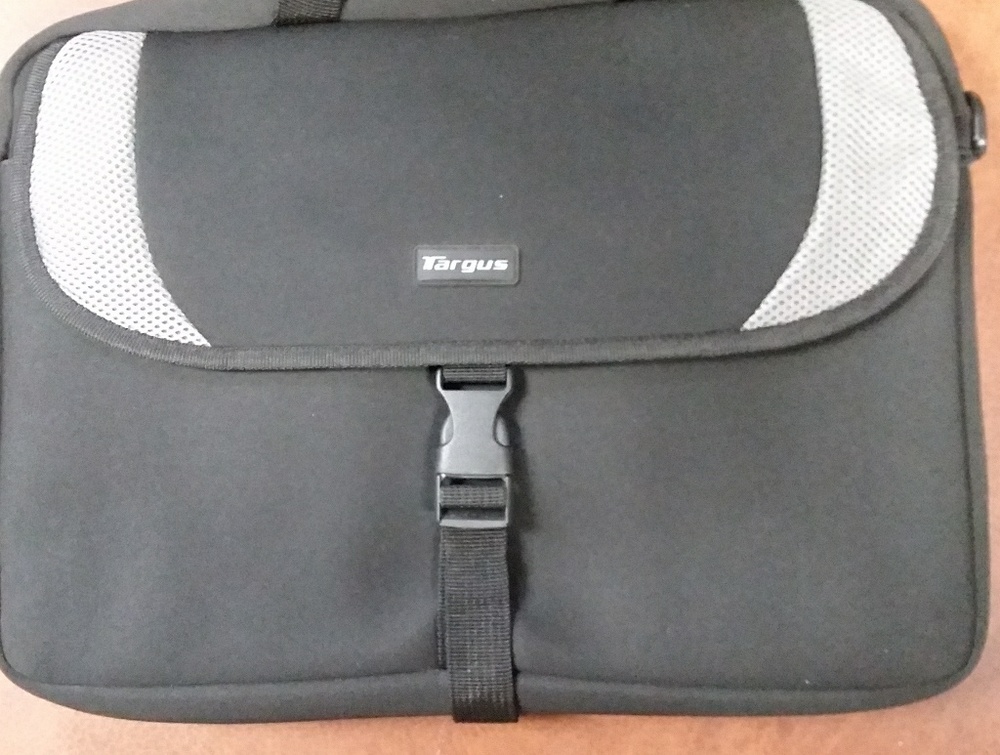 Targus laptop bag NWOT